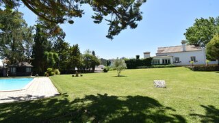 Land for sale in Bombarral, Portugal — €948,000