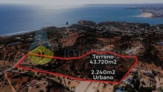 Terreno de 43 240 m² em Lagoa