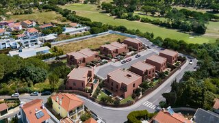 Land for sale in Loures, Portugal