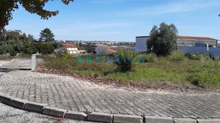 Terreno de 549 m² em Leiria