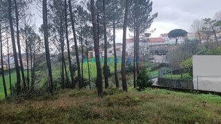 Terreno de 2390 m² em Leiria