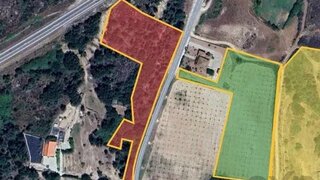 Land for sale in Vila Flor, Portugal — €30,000