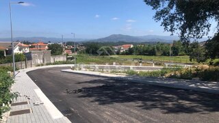 Terreno de 330 m² em Braga