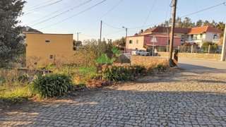 Land for sale in Castelo de Paiva, Portugal — €44,000