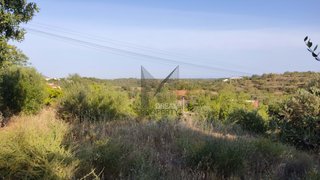 Terreno · 1421 m² · 350 000 €
