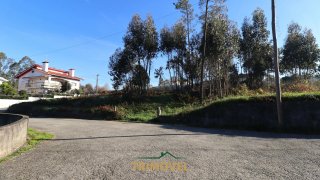 Land for sale in Oliveira de Azeméis, Portugal — €150,000