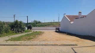 Land for sale in Portel, Portugal — €33,400