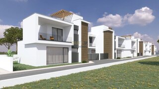 Land for sale in Marinha Grande, Portugal — €178,000