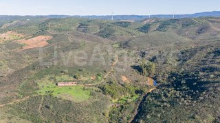 Land for sale in Lagos, Portugal — €1,490,000