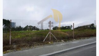 Land for sale in Santa Maria da Feira, Portugal — €505,000