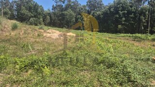Land for sale in Santa Maria da Feira, Portugal — €92,000