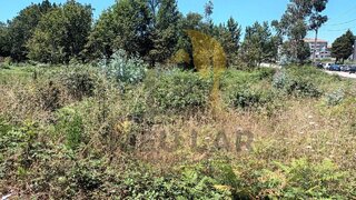 Land for sale in Oliveira de Azeméis, Portugal — €200,000