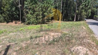 Land for sale in Santa Maria da Feira, Portugal — €103,000