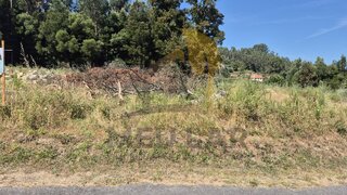 Land for sale in Oliveira de Azeméis, Portugal — €43,000