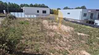 Land for sale in Santa Maria da Feira, Portugal — €63,000