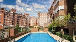 3-bedroom apartment with pool in Rosas