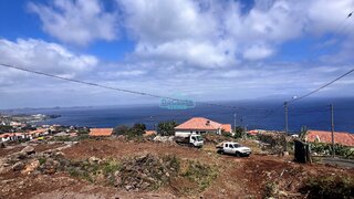 Land for sale in Santa Cruz, Portugal