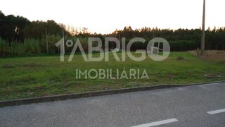 Land for sale in Marinha Grande, Portugal — €80,000