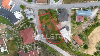 Terreno de 886 m² em Leiria