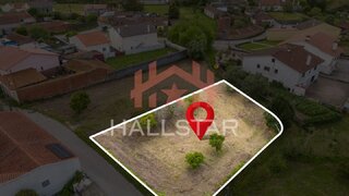Terreno de 708 m² em Leiria