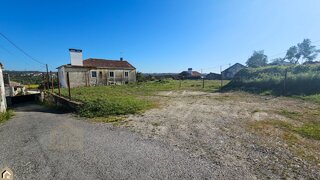 Terreno de 475 m² em Leiria