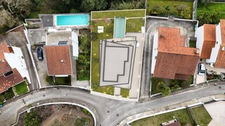 Terreno em Coimbra · 571 m² · 145 000 €
