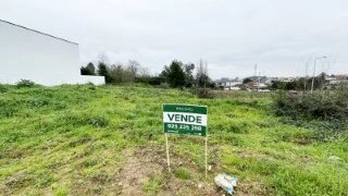 Land for sale in Oliveira de Azeméis, Portugal — €67,500