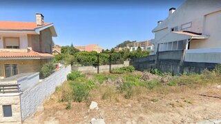 Land for sale in Vila Nova de Gaia, Portugal — €74,000