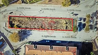 Terreno de 810 m² em Porto