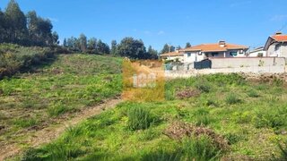 Land for sale in Marco de Canaveses, Portugal — €400,000