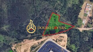 Land for sale in Vila Nova de Gaia, Portugal — €196,000