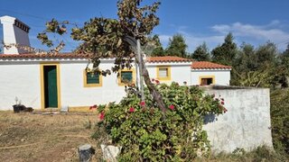 Land for sale in Vila Viçosa, Portugal — €89,000