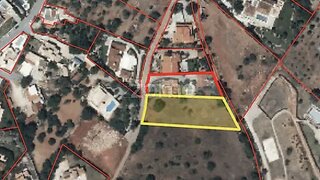 Land for sale in Loulé, Portugal — €450,000