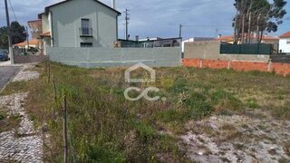 Terreno em Marinha Grande · 323 m² · 32 000 €