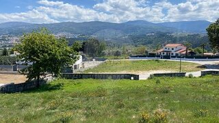 Land for sale in Seia, Portugal — €85,000