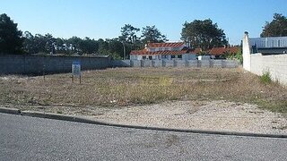 Land for sale in Marinha Grande, Portugal — €70,000