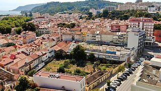 Terreno de 2242 m² em Setúbal