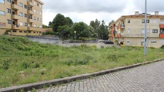 Land for sale in Santa Maria da Feira, Portugal — €73,500