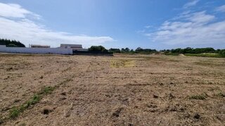 Land for sale in Torres Vedras, Portugal — €890,000