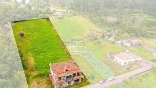 Land for sale in Santana, Portugal — €185,000