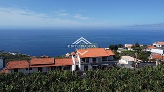 Land for sale in Calheta (Madeira), Portugal — €395,000