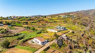 Land for sale in Calheta (Madeira), Portugal — €35,000