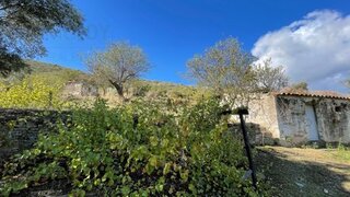 Land for sale in Vila Nova de Foz Côa, Portugal — €35,000