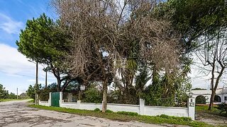 Land for sale in Almada, Portugal — €595,000