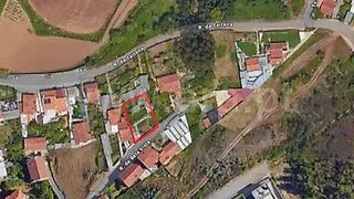 Terreno de 571 m² em Porto