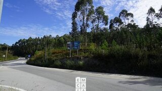 Land for sale in Oliveira de Azeméis, Portugal — €450,000