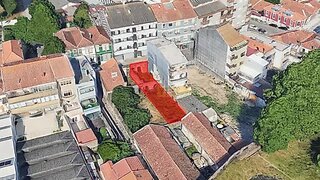 Terreno de 166 m² em Porto