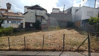 Terreno de 540 m² em Bragança