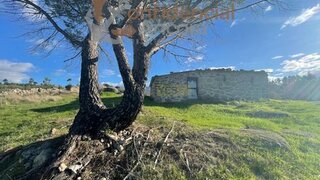 Land for sale in Seia, Portugal — €90,000