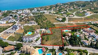 Land for sale in Lagos, Portugal — €2,190,000
